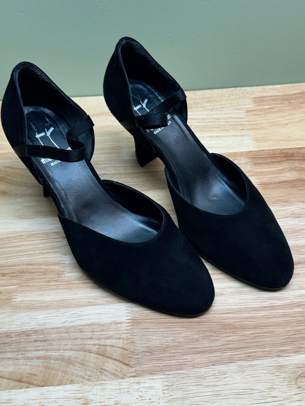 Thierry Rabotin Black Suede Mary Jane Pumps / d'Orsay Heels – Made in Italy 38